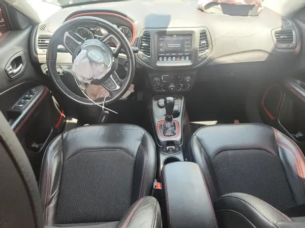 3C4NJDDB5JT451371 2018 JEEP COMPASS - Image 8