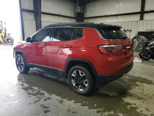 3C4NJDDB5JT451483 2018 JEEP COMPASS - Image 2