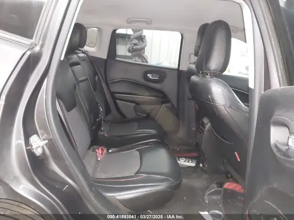 3C4NJDDB5JT451600 2018 JEEP COMPASS - Image 8