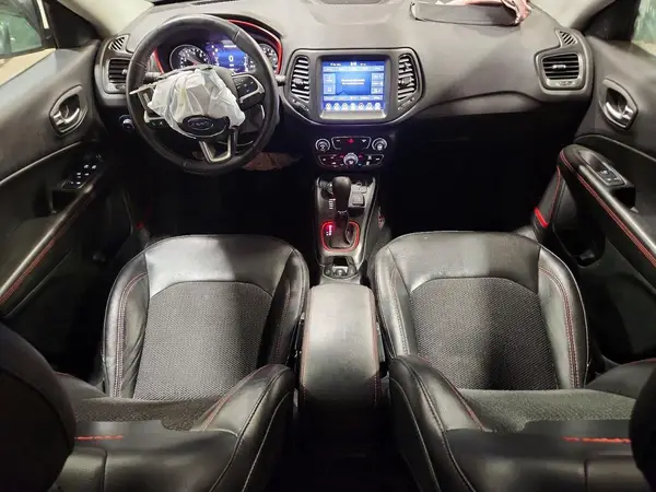 3C4NJDDB5JT465609 2018 JEEP COMPASS - Image 8