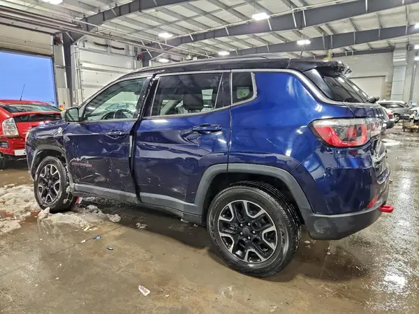 3C4NJDDB5JT479932 2018 JEEP COMPASS - Image 2