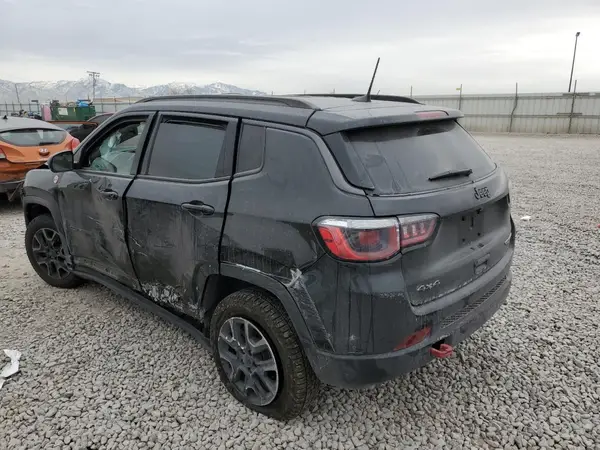 3C4NJDDB5JT501220 2018 JEEP COMPASS - Image 2