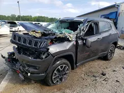 3C4NJDDB5KT619320 2019 JEEP COMPASS
