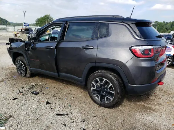 3C4NJDDB5KT619320 2019 JEEP COMPASS - Image 2
