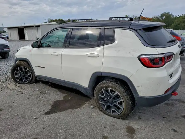 3C4NJDDB5KT627885 2019 JEEP COMPASS - Image 2