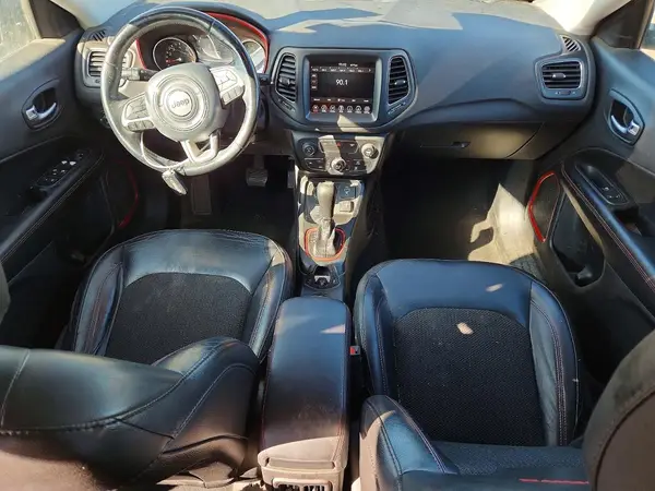 3C4NJDDB5KT627904 2019 JEEP COMPASS - Image 8