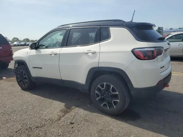 3C4NJDDB5KT647778 2019 JEEP GRAND CHEROKEE - Image 2