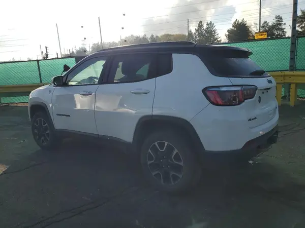 3C4NJDDB5KT651717 2019 JEEP COMPASS - Image 2