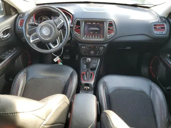3C4NJDDB5KT651717 2019 JEEP COMPASS - Image 8