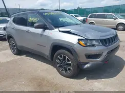 3C4NJDDB5KT671742 2019 JEEP COMPASS
