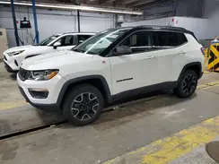 3C4NJDDB5KT688430 2019 JEEP COMPASS