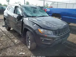 3C4NJDDB5KT722107 2019 JEEP COMPASS