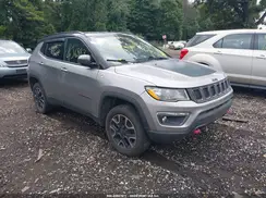 3C4NJDDB5KT733351 2019 JEEP COMPASS