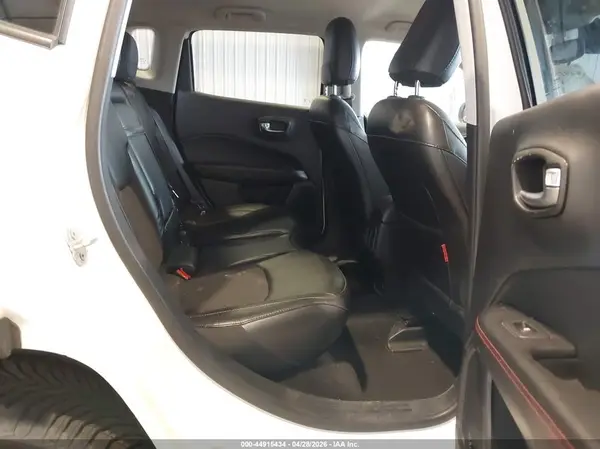 3C4NJDDB5KT752630 2019 JEEP COMPASS - Image 8
