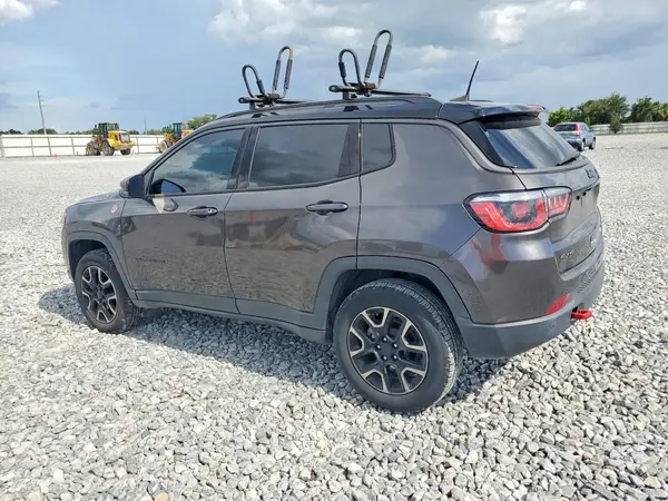 3C4NJDDB5KT759898 2019 JEEP COMPASS - Image 2
