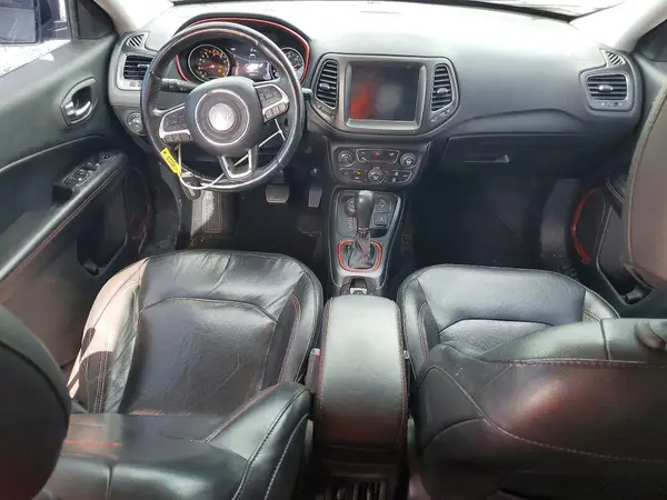 3C4NJDDB5KT759898 2019 JEEP COMPASS - Image 8