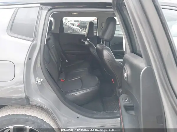 3C4NJDDB5KT761408 2019 JEEP COMPASS - Image 8