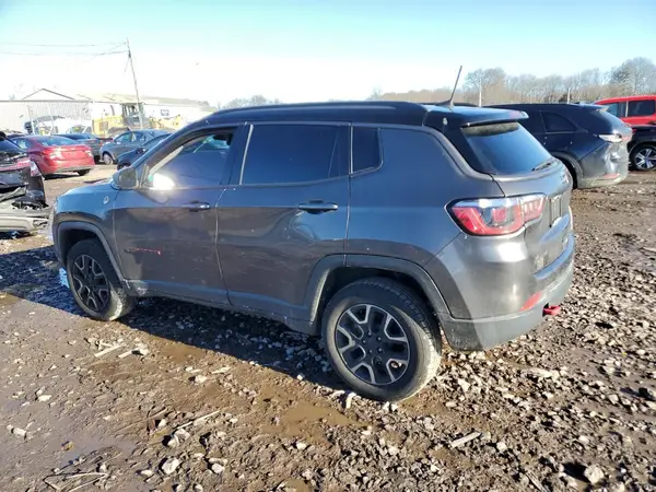 3C4NJDDB5KT775860 2019 JEEP COMPASS - Image 2