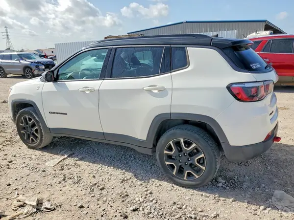 3C4NJDDB5KT795378 2019 JEEP COMPASS - Image 2