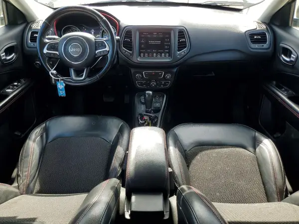 3C4NJDDB5KT795378 2019 JEEP COMPASS - Image 8