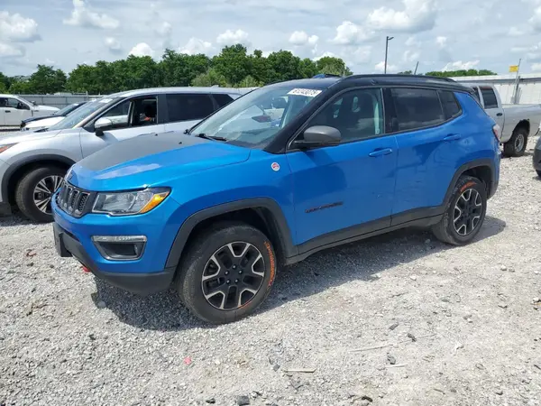 3C4NJDDB5KT807870 2019 JEEP COMPASS - Image 1
