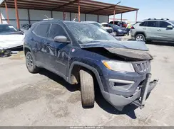 3C4NJDDB5KT811370 2019 JEEP COMPASS