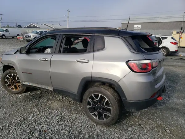 3C4NJDDB5LT101242 2020 JEEP COMPASS - Image 2