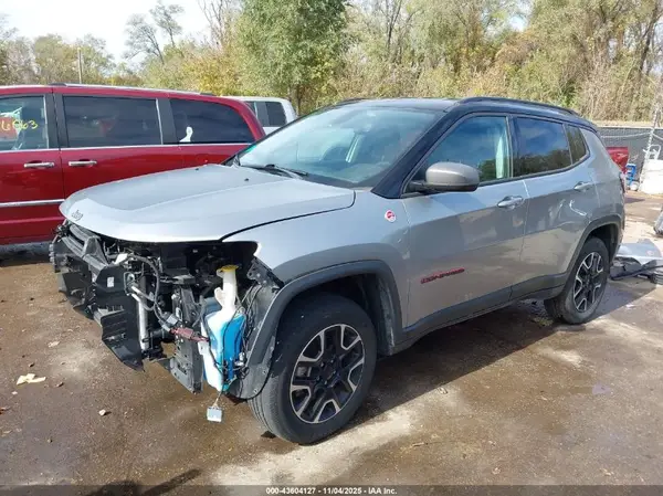 3C4NJDDB5LT171419 2020 JEEP COMPASS - Image 2