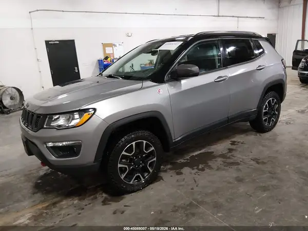 3C4NJDDB5LT171839 2020 JEEP COMPASS - Image 2