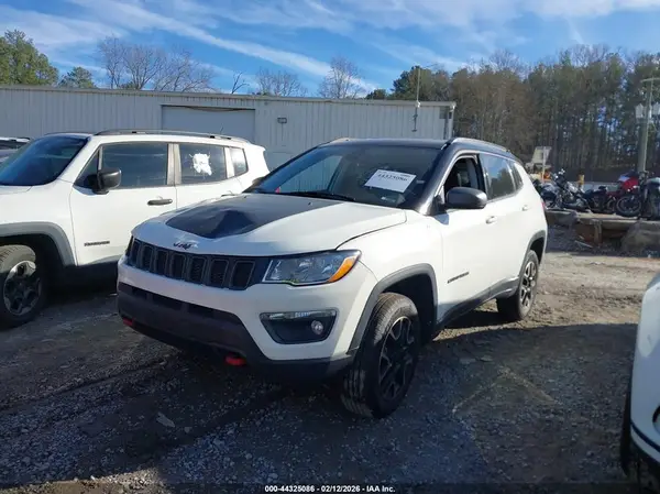 3C4NJDDB5LT195381 2020 JEEP COMPASS - Image 2