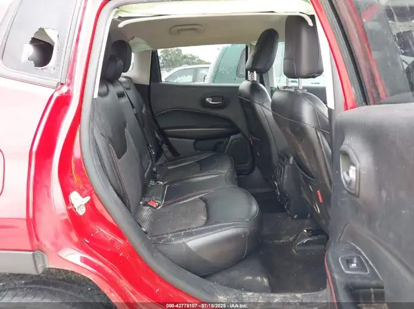 3C4NJDDB5LT215385 2020 JEEP COMPASS - Image 8