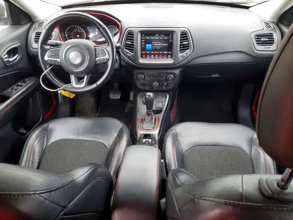 3C4NJDDB5LT220912 2020 JEEP COMPASS - Image 8