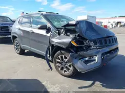 3C4NJDDB5LT227682 2020 JEEP COMPASS