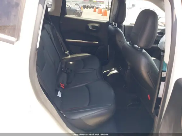 3C4NJDDB5LT248662 2020 JEEP COMPASS - Image 8