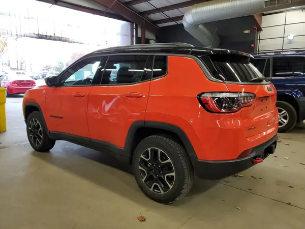 3C4NJDDB5MT506003 2021 JEEP COMPASS - Image 2