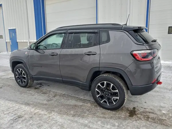 3C4NJDDB5MT513002 2021 JEEP COMPASS - Image 2
