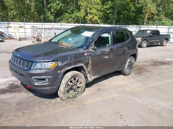 3C4NJDDB5MT556478 2021 JEEP COMPASS - Image 2