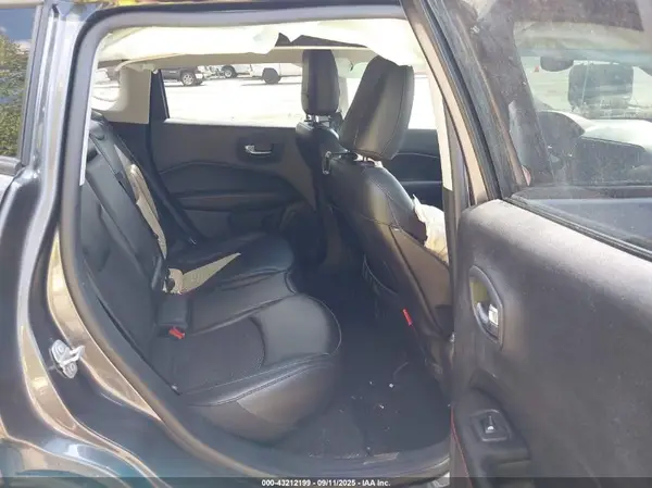 3C4NJDDB5MT556478 2021 JEEP COMPASS - Image 8