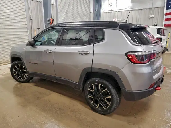 3C4NJDDB5MT557839 2021 JEEP COMPASS - Image 2