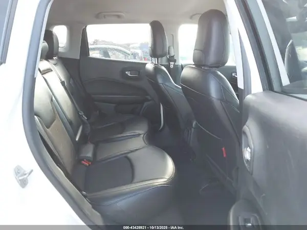 3C4NJDDB5MT600706 2021 JEEP COMPASS - Image 8