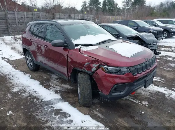 3C4NJDDB5NT183847 2022 JEEP COMPASS - Image 1