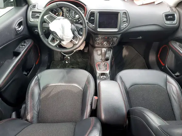 3C4NJDDB6HT635437 2017 JEEP COMPASS - Image 8