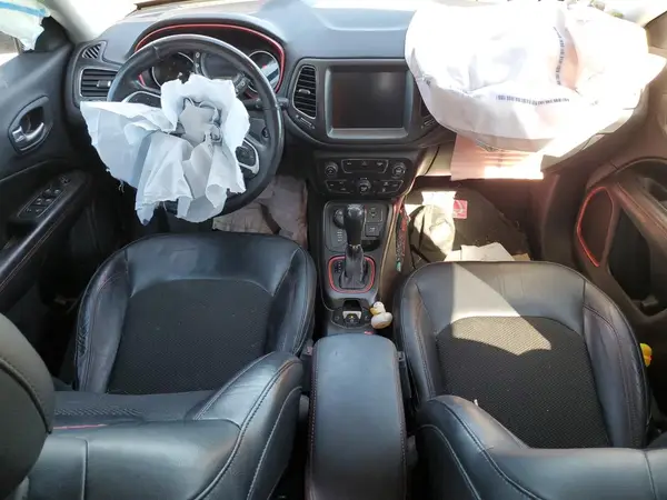 3C4NJDDB6HT635907 2017 JEEP COMPASS - Image 8