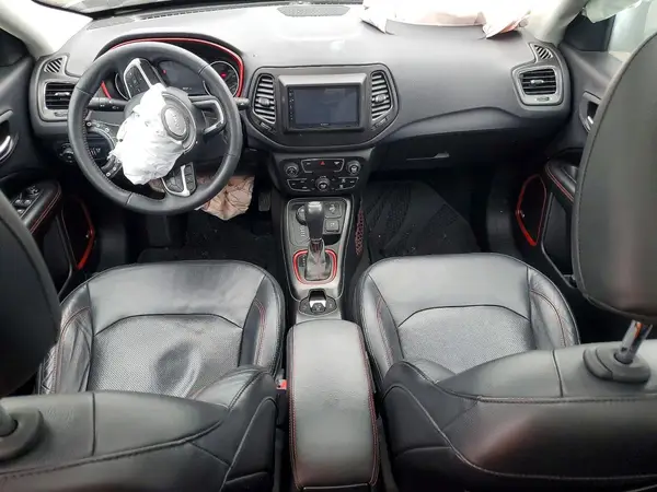 3C4NJDDB6HT646518 2017 JEEP COMPASS - Image 8