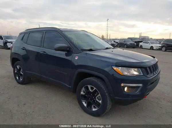 3C4NJDDB6JT128348 2018 JEEP COMPASS - Image 1