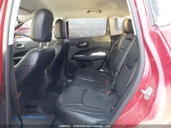 3C4NJDDB6JT128558 2018 JEEP COMPASS - Image 8