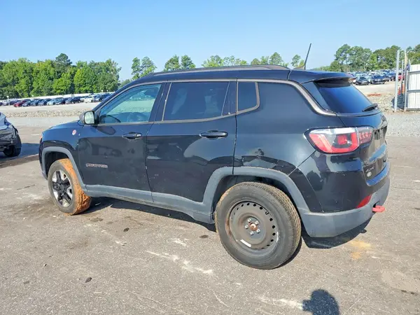 3C4NJDDB6JT130746 2018 JEEP COMPASS - Image 2