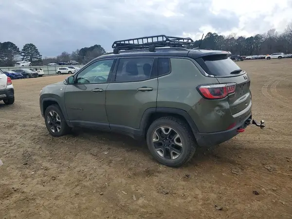 3C4NJDDB6JT169045 2018 JEEP COMPASS - Image 2