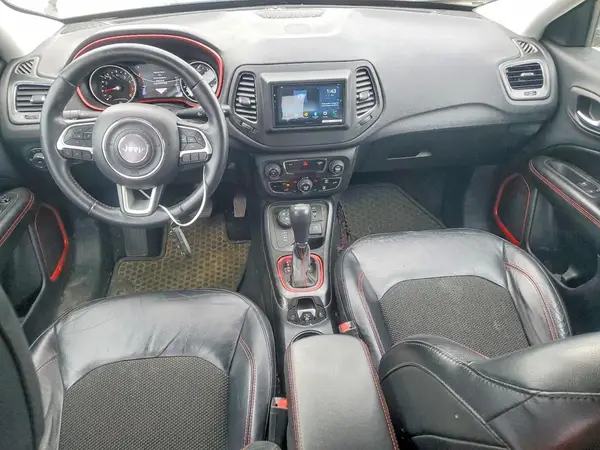 3C4NJDDB6JT169045 2018 JEEP COMPASS - Image 8