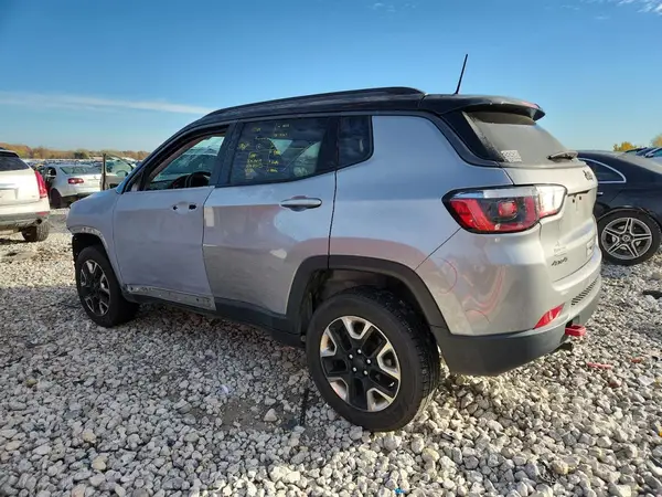 3C4NJDDB6JT198917 2018 JEEP COMPASS - Image 2